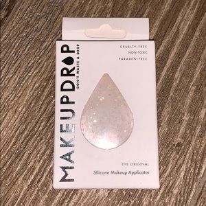 NIB Makeup Drop Glitter Silicone Applicator